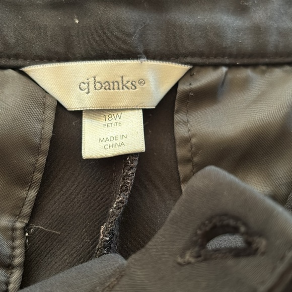 Like new PETITE black trousers - Picture 2 of 2